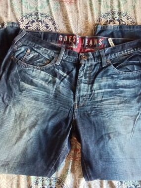 GUESS Men's Dark Blue Washed Denim Relaxed Jeans